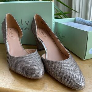 Evolve Juliet Dress Pumps, Size 9.5, Like New/Never Worn